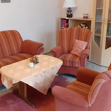 Apartment Familienurlaub In Ostfriesland Fuer Max 7 Pers In 2 Wohnungen, Auch Einzeln Utarp