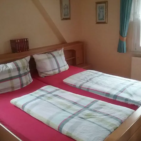 Familienurlaub In Ostfriesland Fuer Max 7 Pers In 2 Wohnungen, Auch Einzeln Appartement *