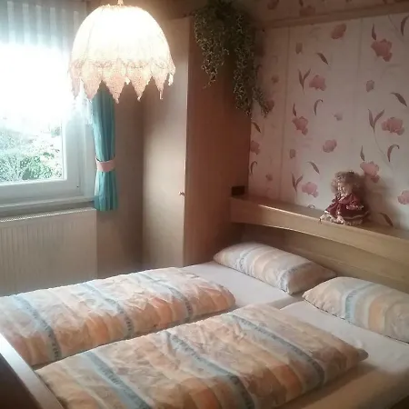 Familienurlaub In Ostfriesland Für Max 7 Pers In 2 Wohnungen, Auch Einzeln Apartment Utarp
