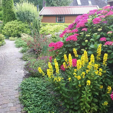 Apartament Familienurlaub In Ostfriesland Fuer Max 7 Pers In 2 Wohnungen, Auch Einzeln Utarp